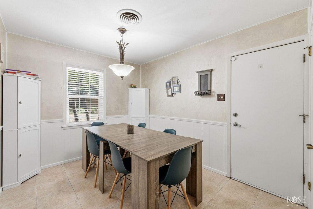 Image 17 of property listing at 3108 Oak Forest Drive, San Angelo, TX 76904