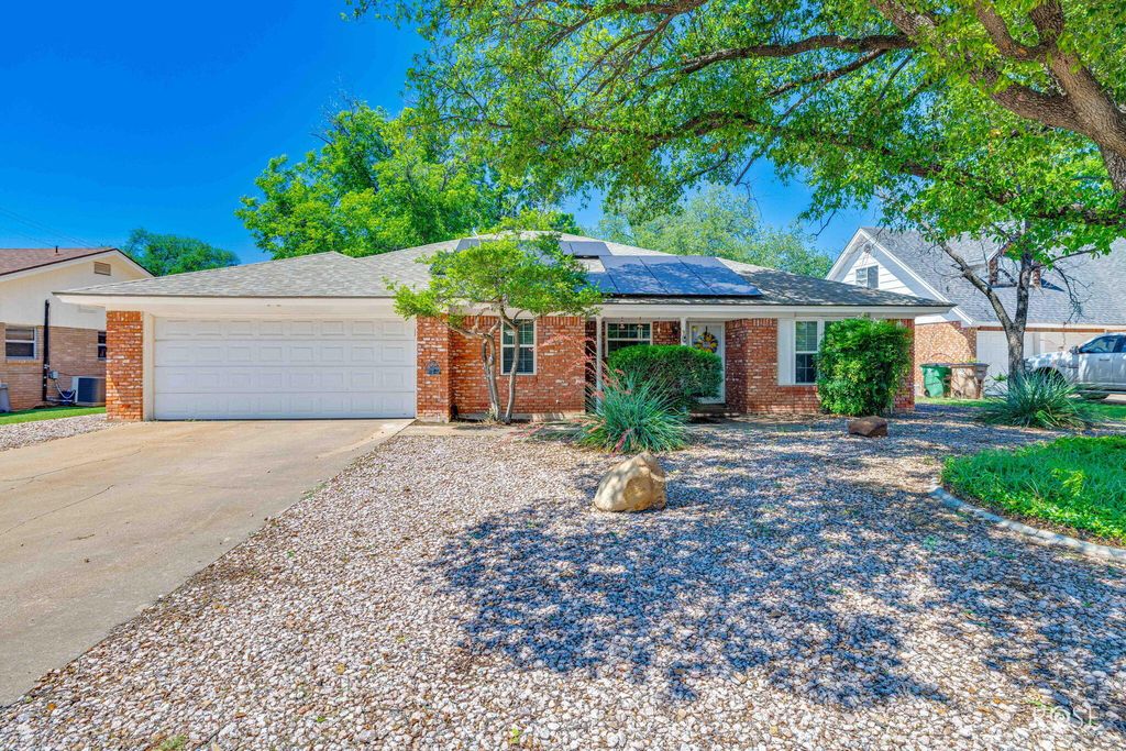 Image 5 of property listing at 3108 Oak Forest Drive, San Angelo, TX 76904