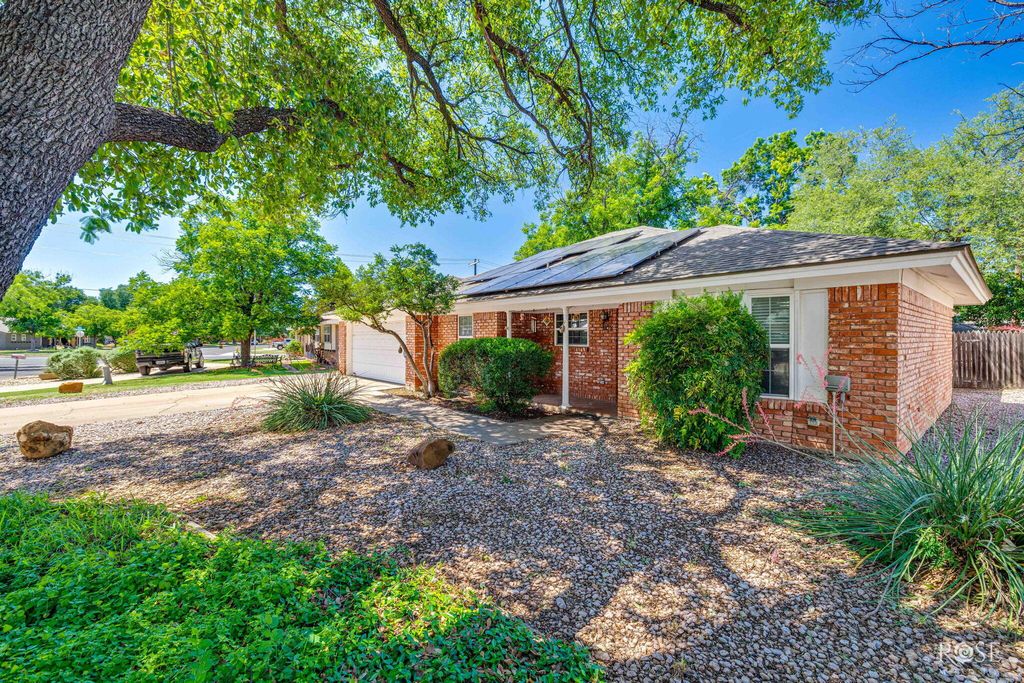 Image 6 of property listing at 3108 Oak Forest Drive, San Angelo, TX 76904