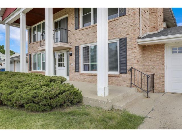 4000 Mavelle Drive 4, Edina, MN 55435