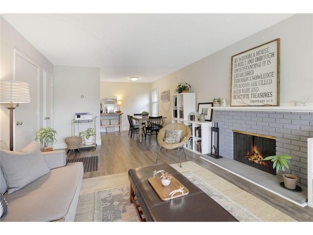 4000 Mavelle Drive 4, Edina, MN 55435