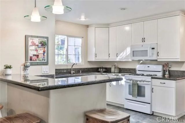 15432 Salisbury Lane, Huntington Beach, CA 92647