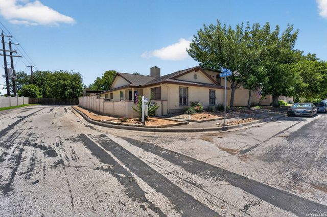5801 Royal Club, San Antonio, TX 78239