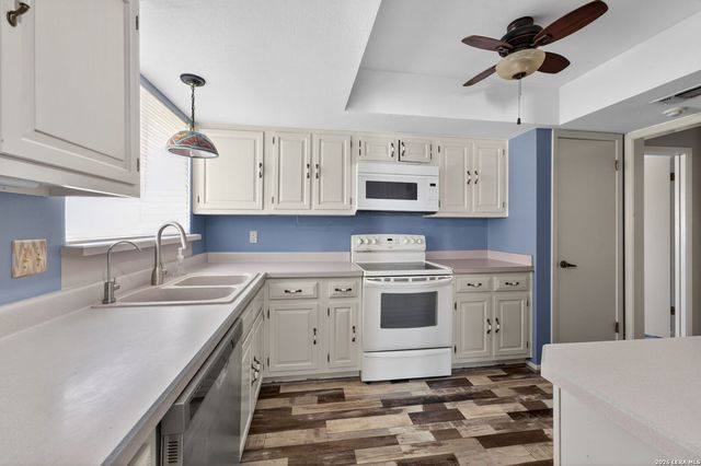 5801 Royal Club, San Antonio, TX 78239