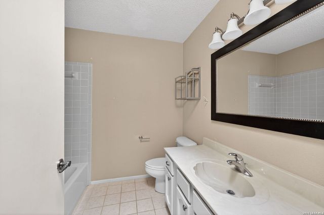 5801 Royal Club, San Antonio, TX 78239