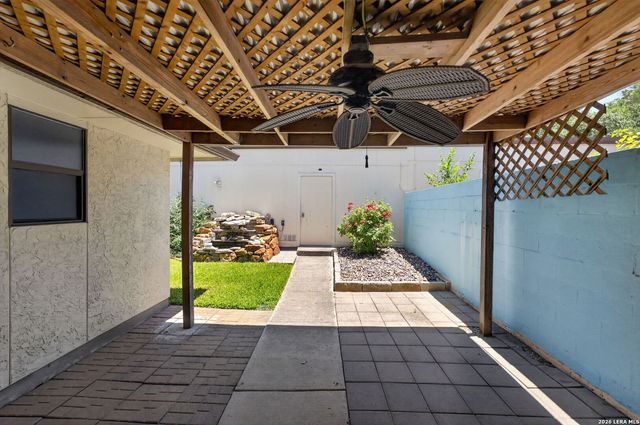 5801 Royal Club, San Antonio, TX 78239