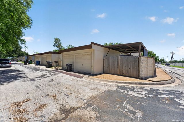 5801 Royal Club, San Antonio, TX 78239