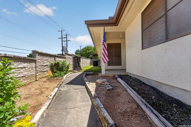 5801 Royal Club, San Antonio, TX 78239
