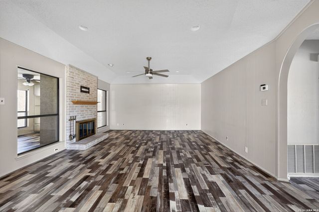 5801 Royal Club, San Antonio, TX 78239