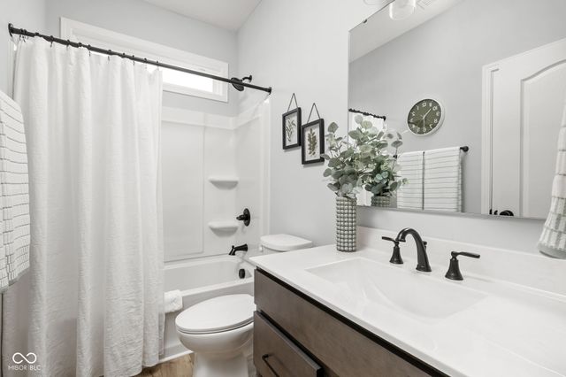 7227 Bailow Court, Mccordsville, IN 46055
