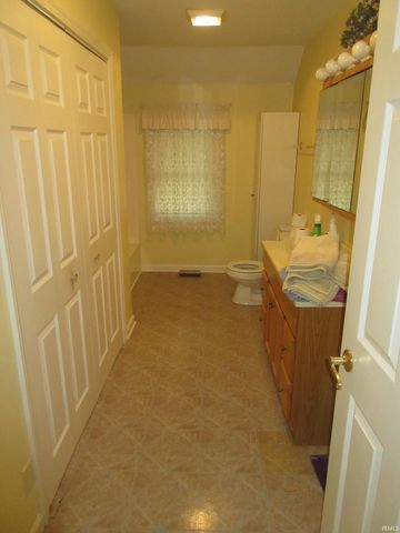519 Valley View Lane, Lafayette, IN 47905