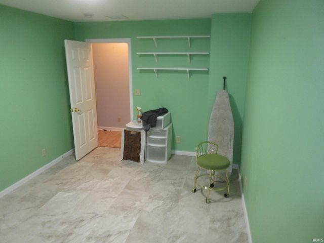519 Valley View Lane, Lafayette, IN 47905