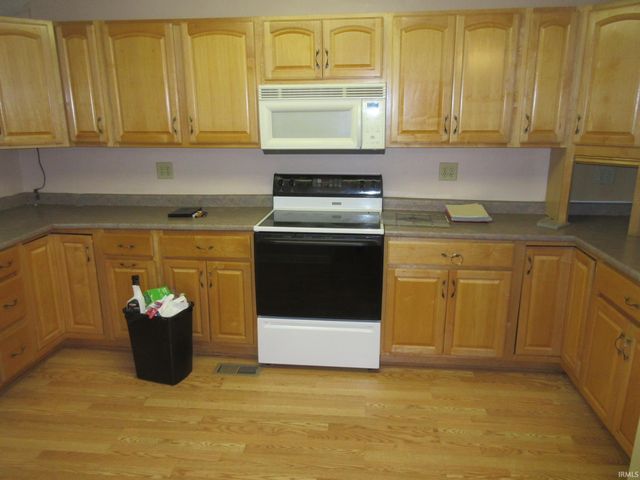 519 Valley View Lane, Lafayette, IN 47905