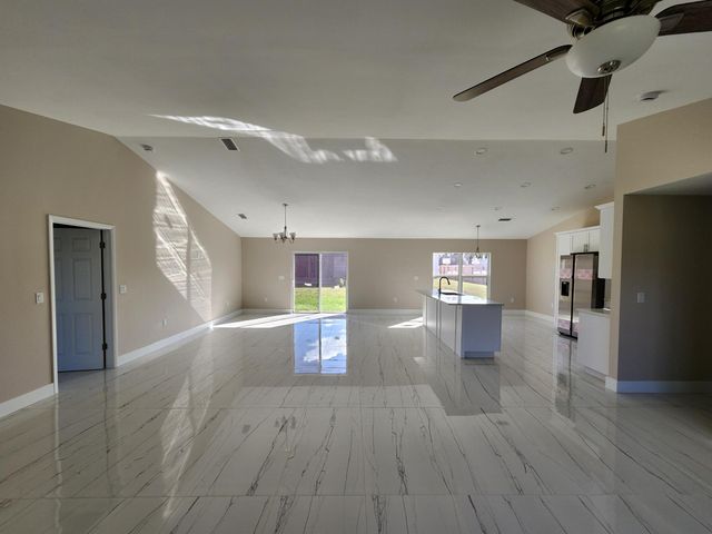 956 SE 39th Terrace, Okeechobee, FL 34974