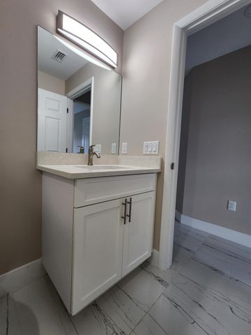 956 SE 39th Terrace, Okeechobee, FL 34974