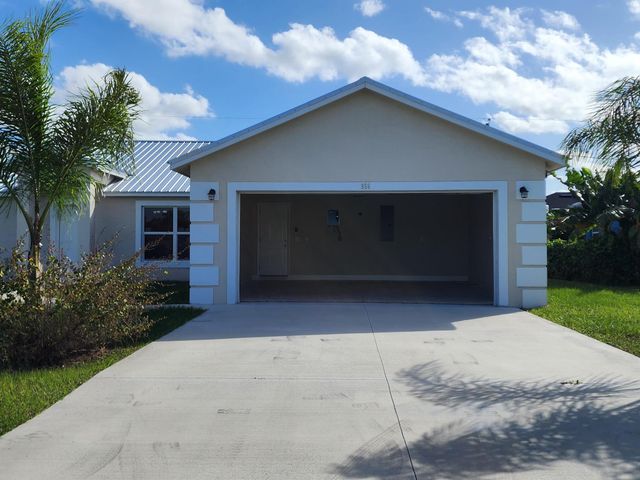 956 SE 39th Terrace, Okeechobee, FL 34974