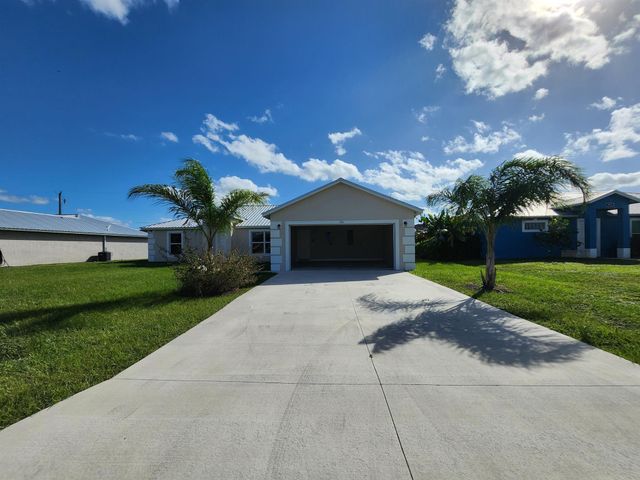 956 SE 39th Terrace, Okeechobee, FL 34974