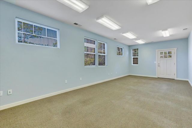 12383 Rough And Ready Hwy, Grass Valley, CA 95945