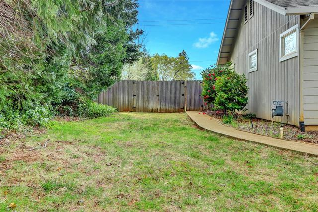 12383 Rough And Ready Hwy, Grass Valley, CA 95945