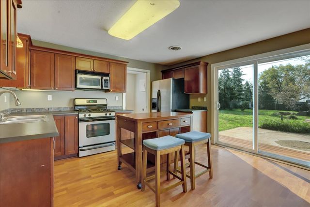 12383 Rough And Ready Hwy, Grass Valley, CA 95945