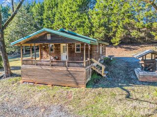 650 Smith Waldrop Road, Columbus, NC 28722