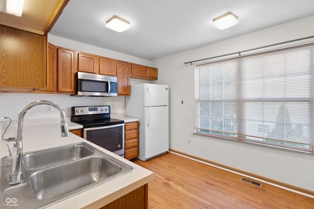 3039 Skylar Lane, Indianapolis, IN 46208