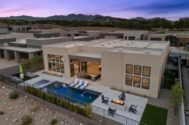 11233 Desert Heights Avenue, Las Vegas, NV 89135