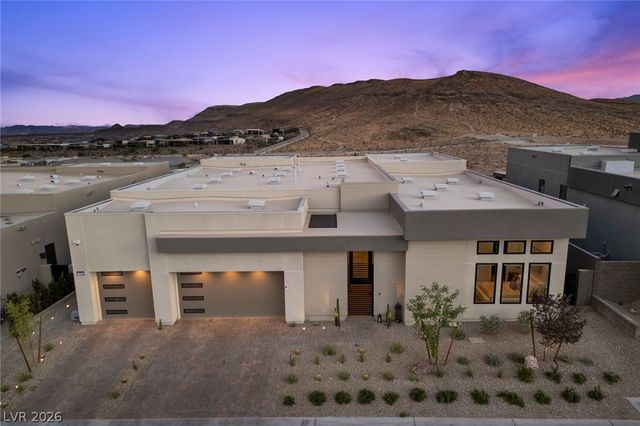 11233 Desert Heights Avenue, Las Vegas, NV 89135