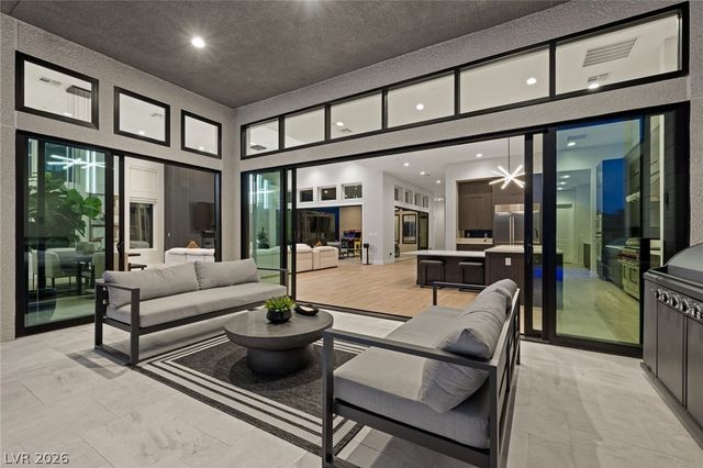 11233 Desert Heights Avenue, Las Vegas, NV 89135