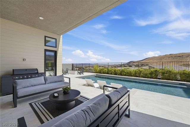 11233 Desert Heights Avenue, Las Vegas, NV 89135