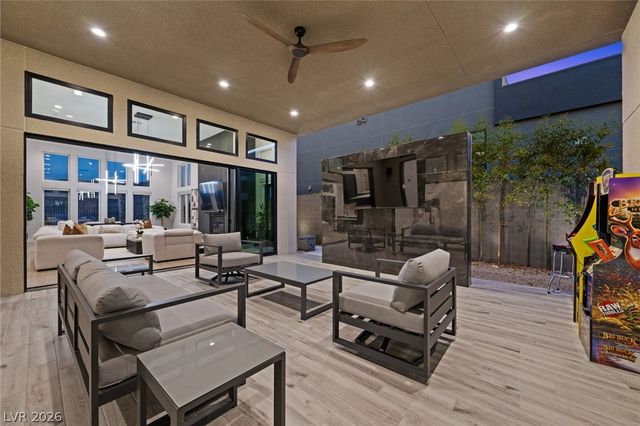 11233 Desert Heights Avenue, Las Vegas, NV 89135