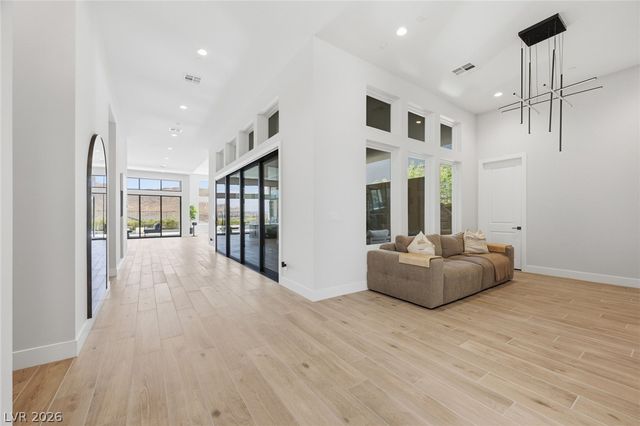 11233 Desert Heights Avenue, Las Vegas, NV 89135