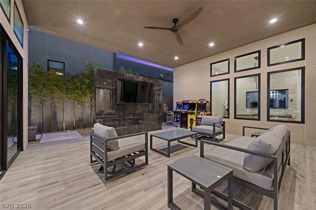 11233 Desert Heights Avenue, Las Vegas, NV 89135