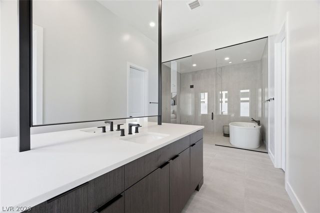 11233 Desert Heights Avenue, Las Vegas, NV 89135