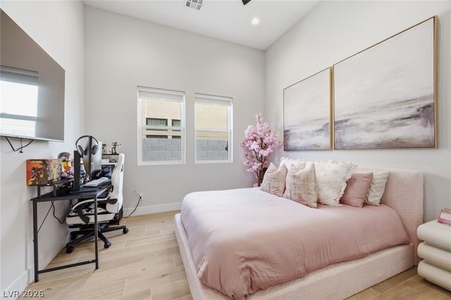 11233 Desert Heights Avenue, Las Vegas, NV 89135