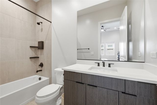 11233 Desert Heights Avenue, Las Vegas, NV 89135