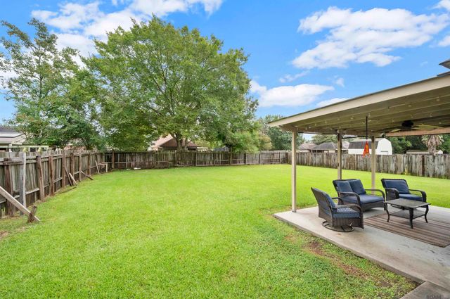 6596 Windwood Dr, Zachary, LA 70791