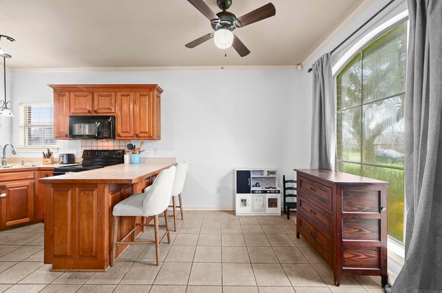 6596 Windwood Dr, Zachary, LA 70791