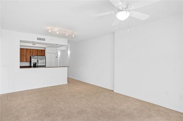 1931 NE 2nd Street 303, Deerfield Beach, FL 33441
