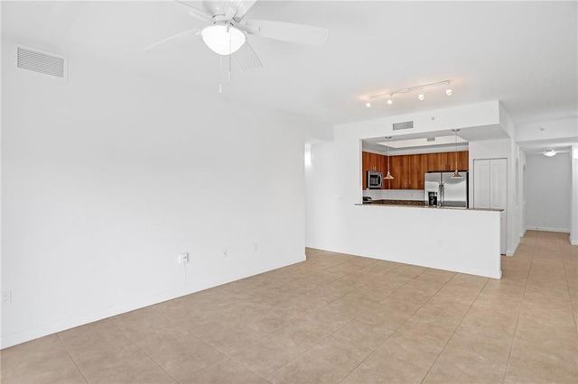 1931 NE 2nd Street 303, Deerfield Beach, FL 33441
