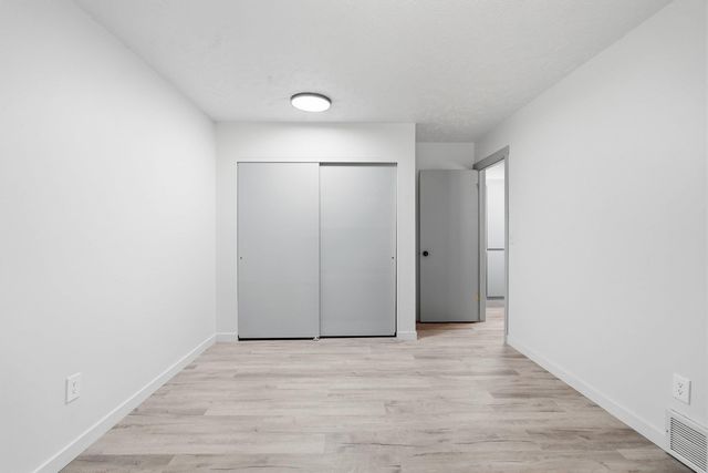 10906 E 17th Ave, Spokane Valley, WA 99206