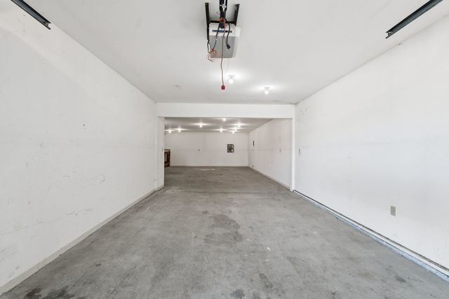 10906 E 17th Ave, Spokane Valley, WA 99206