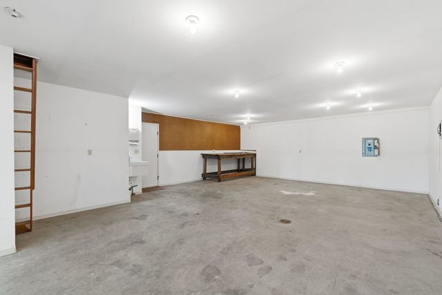 10906 E 17th Ave, Spokane Valley, WA 99206