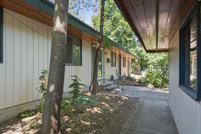 10906 E 17th Ave, Spokane Valley, WA 99206