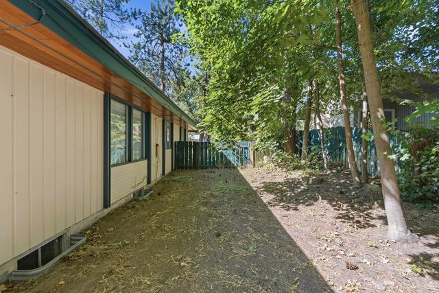 10906 E 17th Ave, Spokane Valley, WA 99206