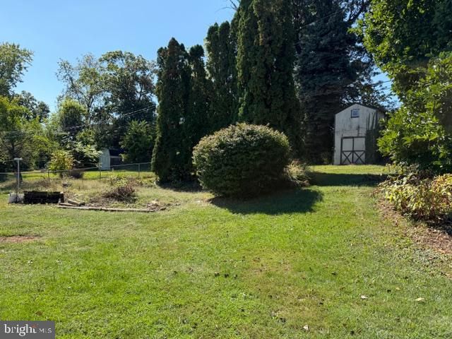 144 SYLVAN DR, York, PA 17402