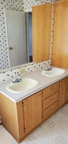 1136 Harristown Road, Bonneau, SC 29431