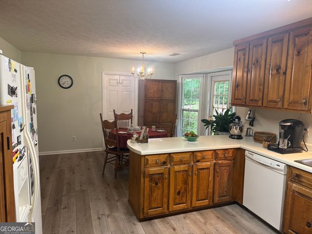 124 Greenbriar Trail, Lagrange, GA 30241