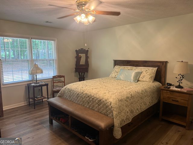 124 Greenbriar Trail, Lagrange, GA 30241