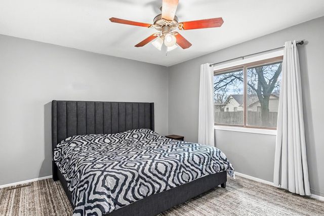 2204 N Winstead Cir, Wichita, KS 67226